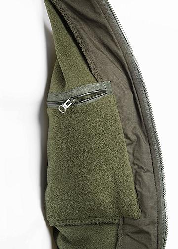 INTERNAL FLEECE POCKET